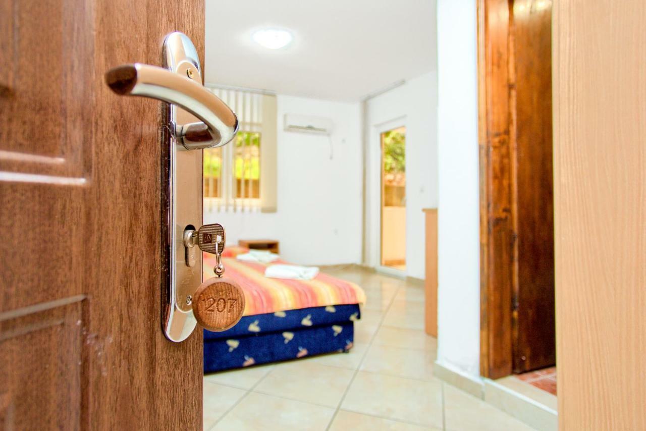 Apartments Porto Bjelila 티바트 외부 사진