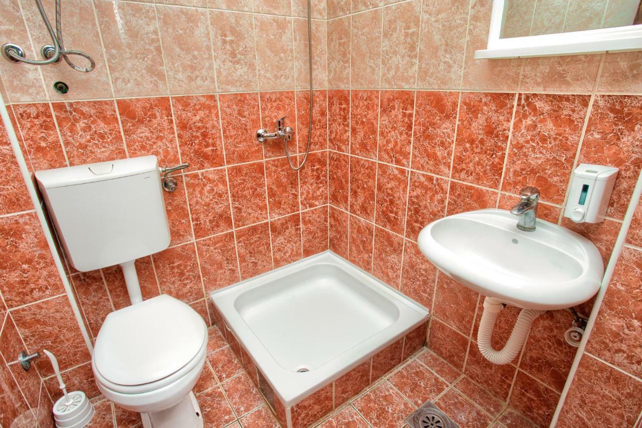 Apartments Porto Bjelila 티바트 외부 사진