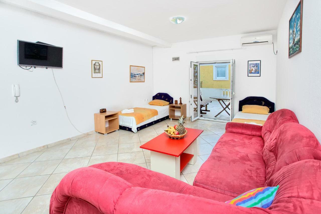 Apartments Porto Bjelila 티바트 외부 사진