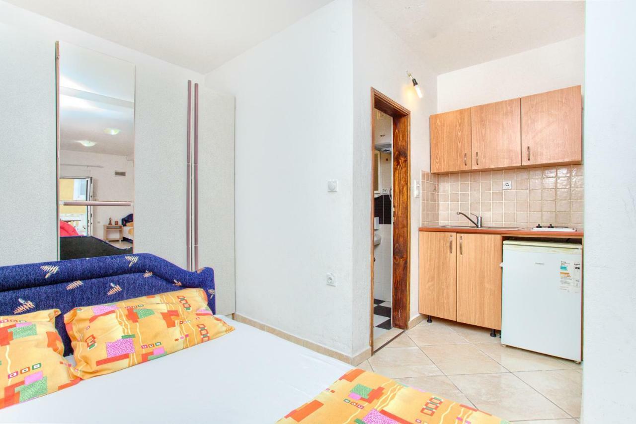 Apartments Porto Bjelila 티바트 외부 사진